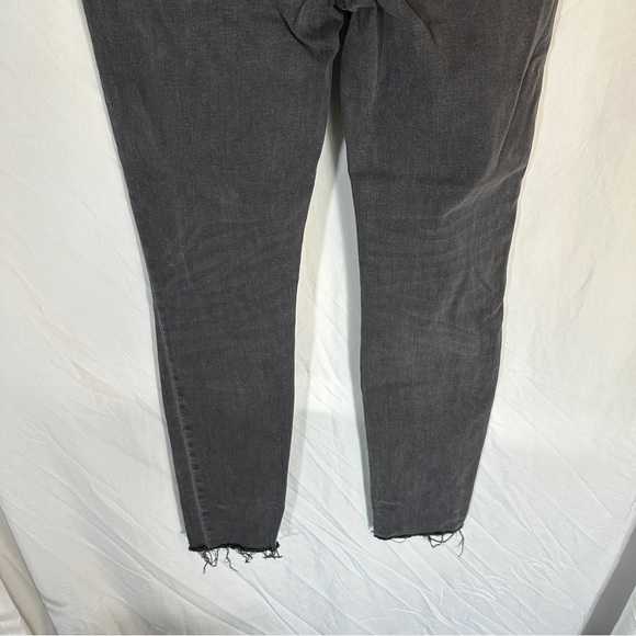 Madewell 9” Mid-Rise Skinny Distressed Black Jeans Size 29 - Picture 6 of 6